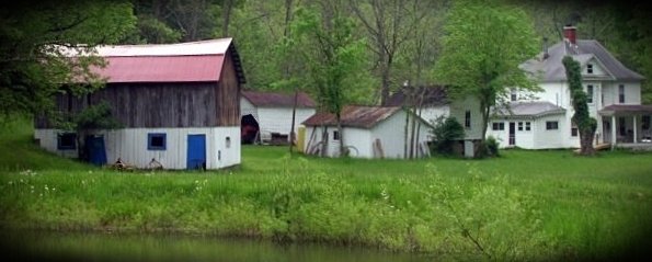 Photo of the Spiker Farm Barns